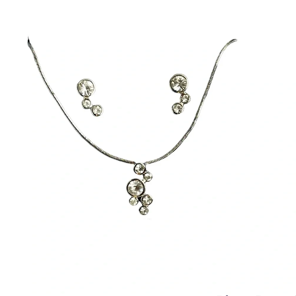 Avon bezel rhinestone and silver tone necklace and earrings set NWOT NOS